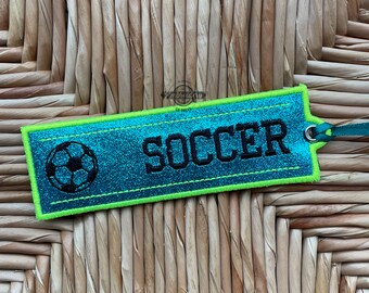 Voetbal SPORT Bookmark Keyfob Ornament Bag Tag Design – Machine Borduurontwerp