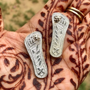 925 Silver Hindu Religious Laxmi Lakshmi Devi Charan Paduka, Krishna Paduka, Pair Footprint 6.5 gram, 3.5 CM, Pooja Hindu Religion Free Ship