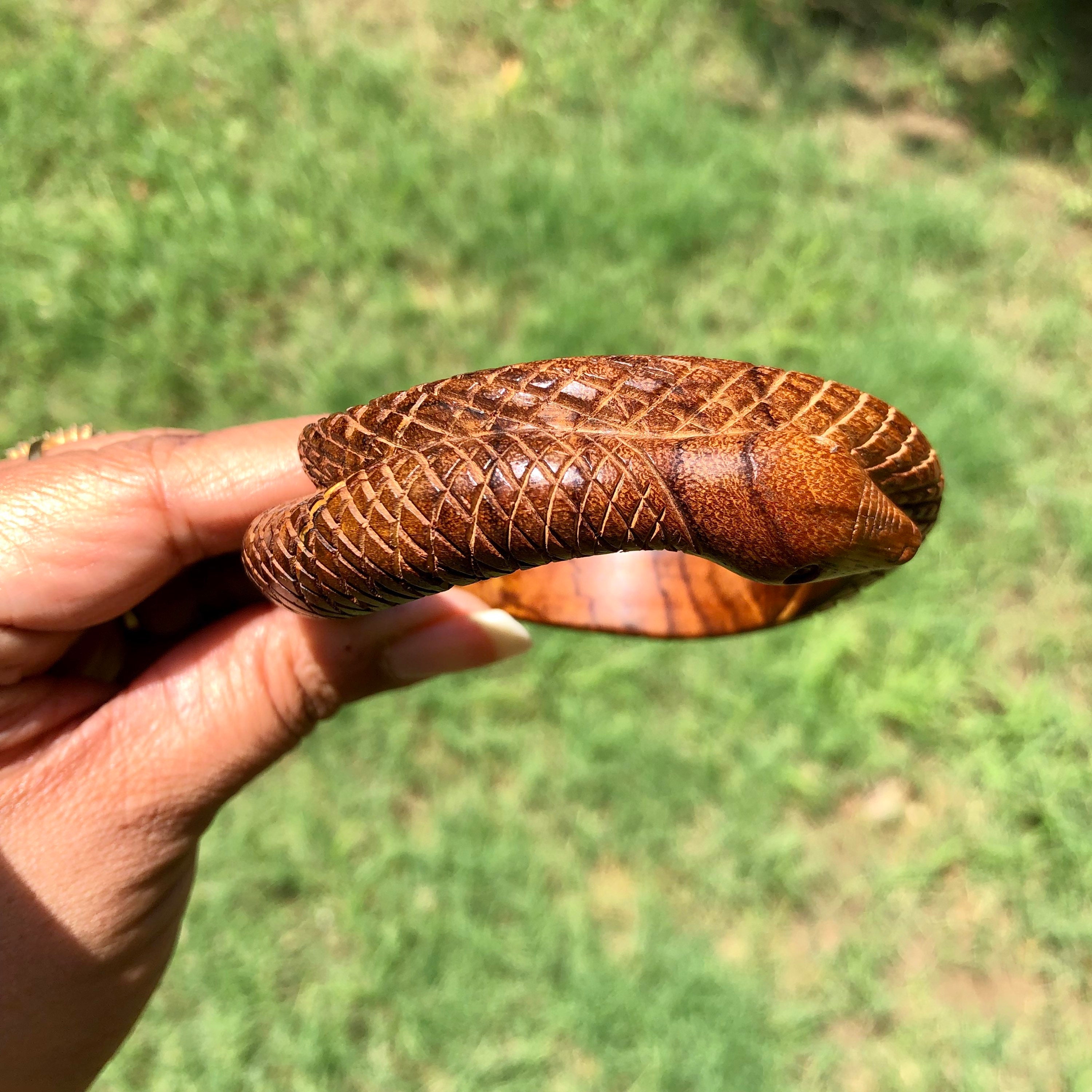 Bracelet Serpent Cobra En Bois De Kadamb - Diamètre 62 Mm, Bijou Ethnique Déclaration, Neuf Sans Emballage
