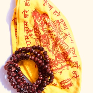 Iskcon Gomukhi Japa Bead Bag Indian RED SANDALWOOD Lal Chandan Mala Rosary 108+1 Bead Prayer Beads Yoga Prayer Healing Meditation Untreated