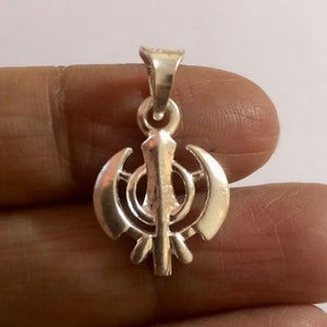 Rzemieślniczy wyrób z czystego srebra Baba Guru Nanak, wisiorek z symbolem Sikh Khanda, duchowy pendżabski medalion Sikh Sardar na szczęście, zdrowie i bogactwo