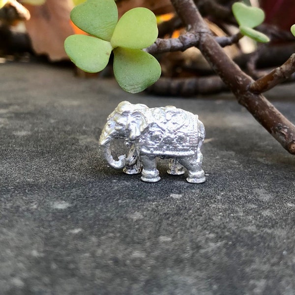 925 Sterling Silver Hindu Religious Elephant Idol Statue 2.2 cm 10.2 gm Temple Pooja Solid Silver collectibles Hathi Trunk Down, Rahu Remedy