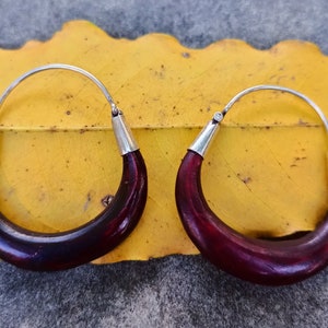 Artisan Crafted Sterling Silver and Wood Hoop Earrings (Brownish Reddish Black)