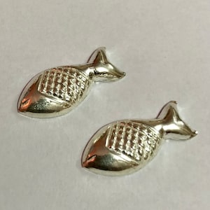 2 Piece 925 Silver Hindu Religious Lord Vishnus  Lord Vishnus Fish, Matasya Avatar 2.3 cm Temple Pooja Hindu Religion Free Ship