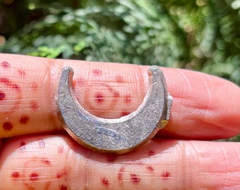 Molde de sello Chandan Tika Tilak para frente en metal, diseño de media luna, religioso hindú, envío gratuito.