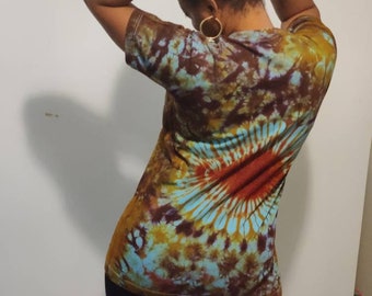 TIE en DYE TOP/ Adire T-Shirt