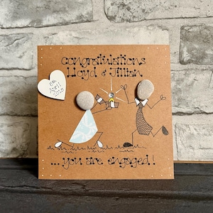 Tarjeta de compromiso de año bisiesto, tarjeta de compromiso personalizada, tarjeta de compromiso de una chica que le propone matrimonio a un chico, él dijo que sí, tarjeta de Pebble People