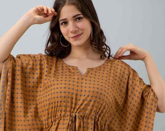 Striped Kaftan Top: Boho Flared Sleeve Lightweight Tunic