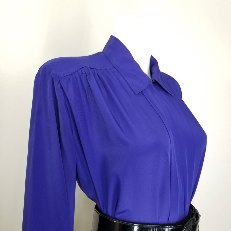 Vintage Cocktail Blouse, Large / Royal Purple Button Blouse with Pleated Shoulders / 1980s Long Sleeve Jewel Tone Dress Top image 6