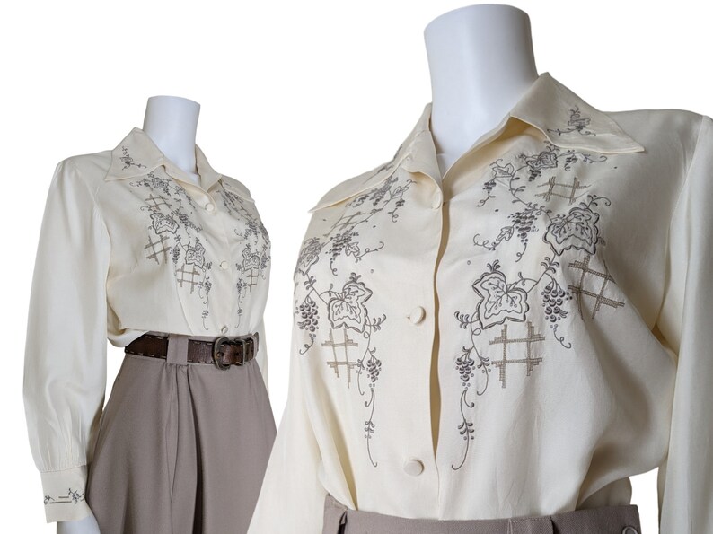 Vintage Embroidered Silk Blouse, Medium / 1940s Style Beige Cocktail Blouse / Ecru Button Blouse with Ivy Floral Embroidery image 1