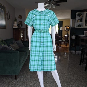 Vintage 1960s Plaid Shift Dress, Extra Large, Volup Green & Aqua Belted Shirt Dress with Pockets imagem 3