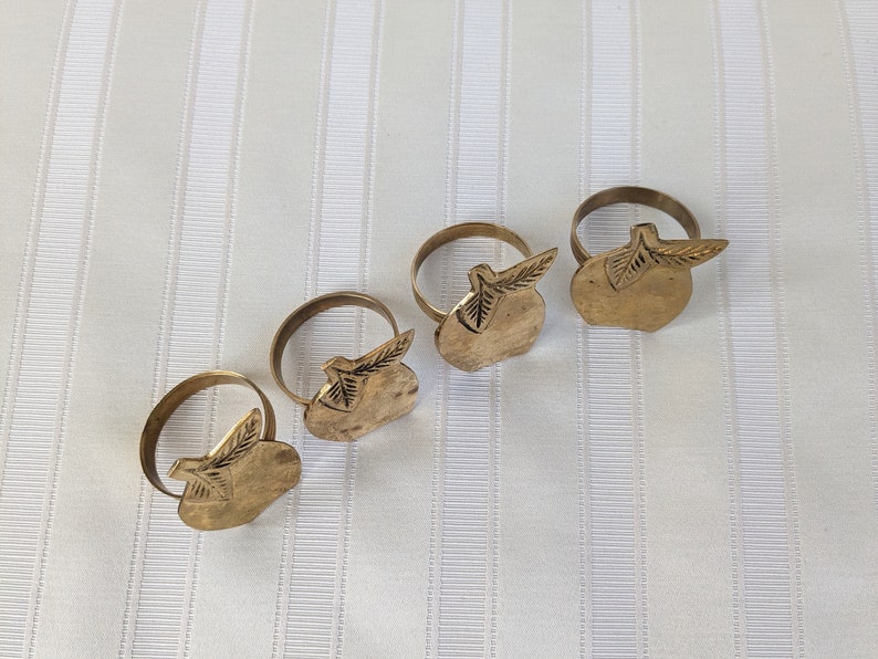 Vintage Brass Napkin Rings, Set of 4, Apple Shape Napkin Rings for Dinner Napkins image 8