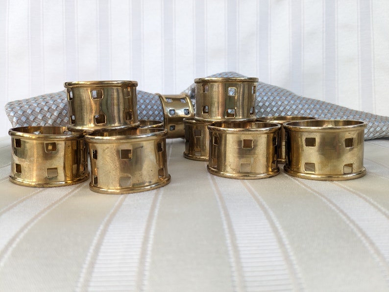 Vintage Brass Napkin Rings, Set of 10, Brass Cutout Napkin Rings for Dinner Napkins image 9