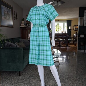 Vintage 1960s Plaid Shift Dress, Extra Large, Volup Green & Aqua Belted Shirt Dress with Pockets imagem 5