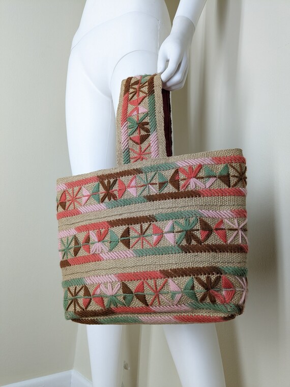 Vintage Embroidered Burlap Bag / 1970s Crewel Emb… - image 7