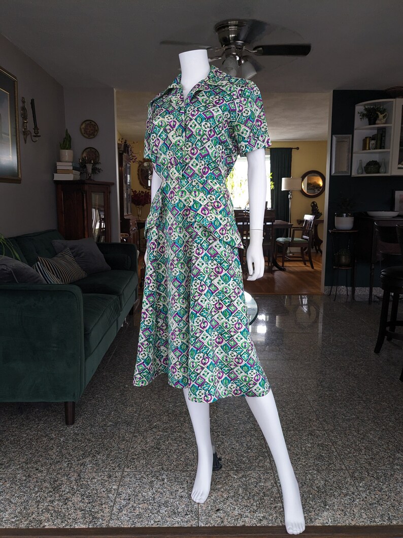 Vintage 50s Shirt Dress, Large, Jewel Tone Geometric Abstract Print Dress with Dagger Collar and Peplum Pockets image 6