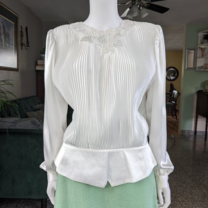 Vintage Fortuny Pleated Blouse, Large / White Satin Back Button Cocktail Blouse / Silky Peplum Blouse with Beads and Sequins image 7