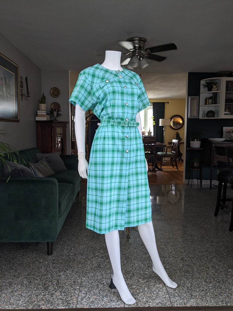 Vintage 1960s Plaid Shift Dress, Extra Large, Volup Green & Aqua Belted Shirt Dress with Pockets imagem 8