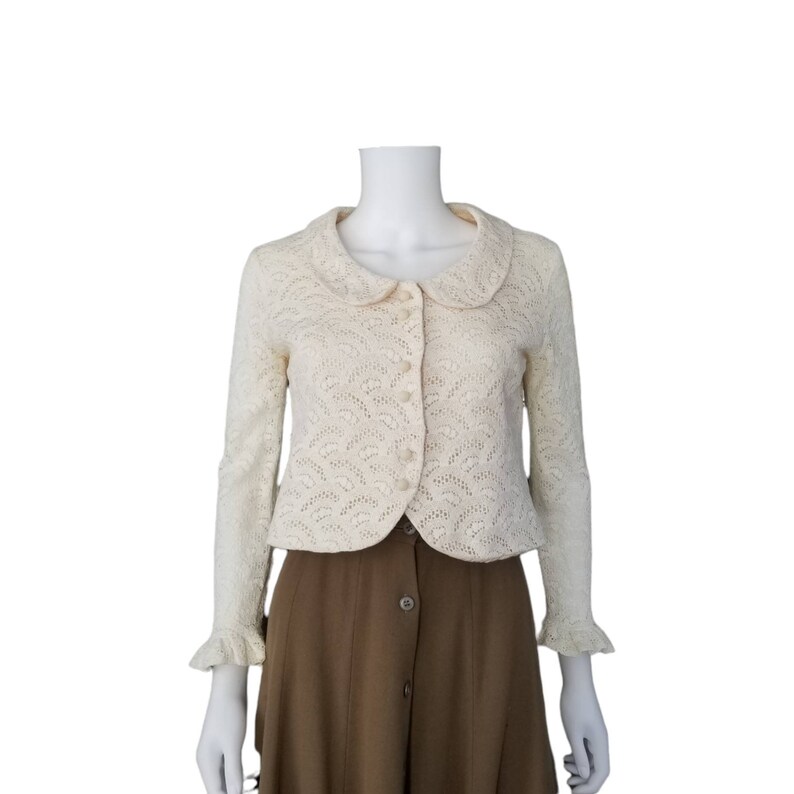 Vintage Knit Crochet Top, Extra Small / 1950s Sheer Ivory Knit Button Blouse with Ruffled Cuffs and Peter Pan Collar image 7