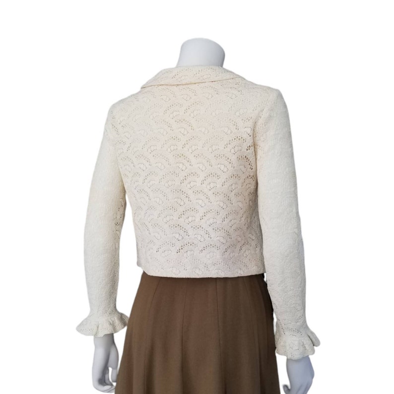Vintage Knit Crochet Top, Extra Small / 1950s Sheer Ivory Knit Button Blouse with Ruffled Cuffs and Peter Pan Collar image 3