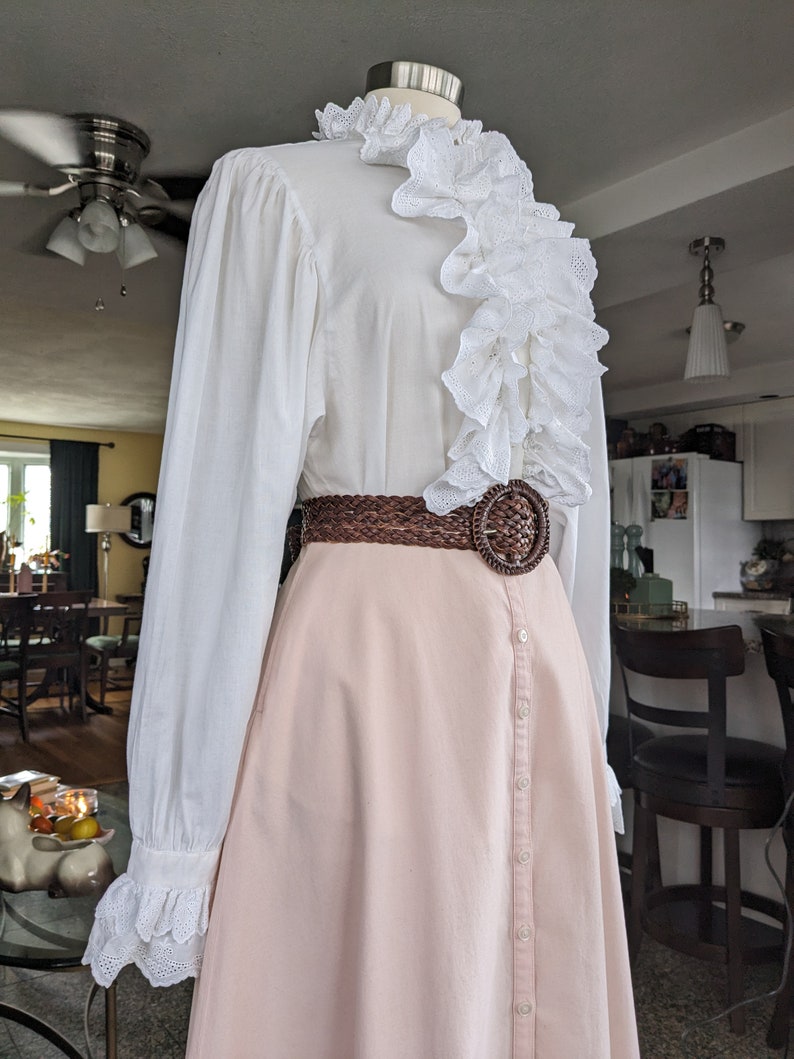 Vintage Ruffled Poet Blouse, Medium Large, White Cotton Button Blouse with Eyelet Ruffle Collar and Cuffs image 4
