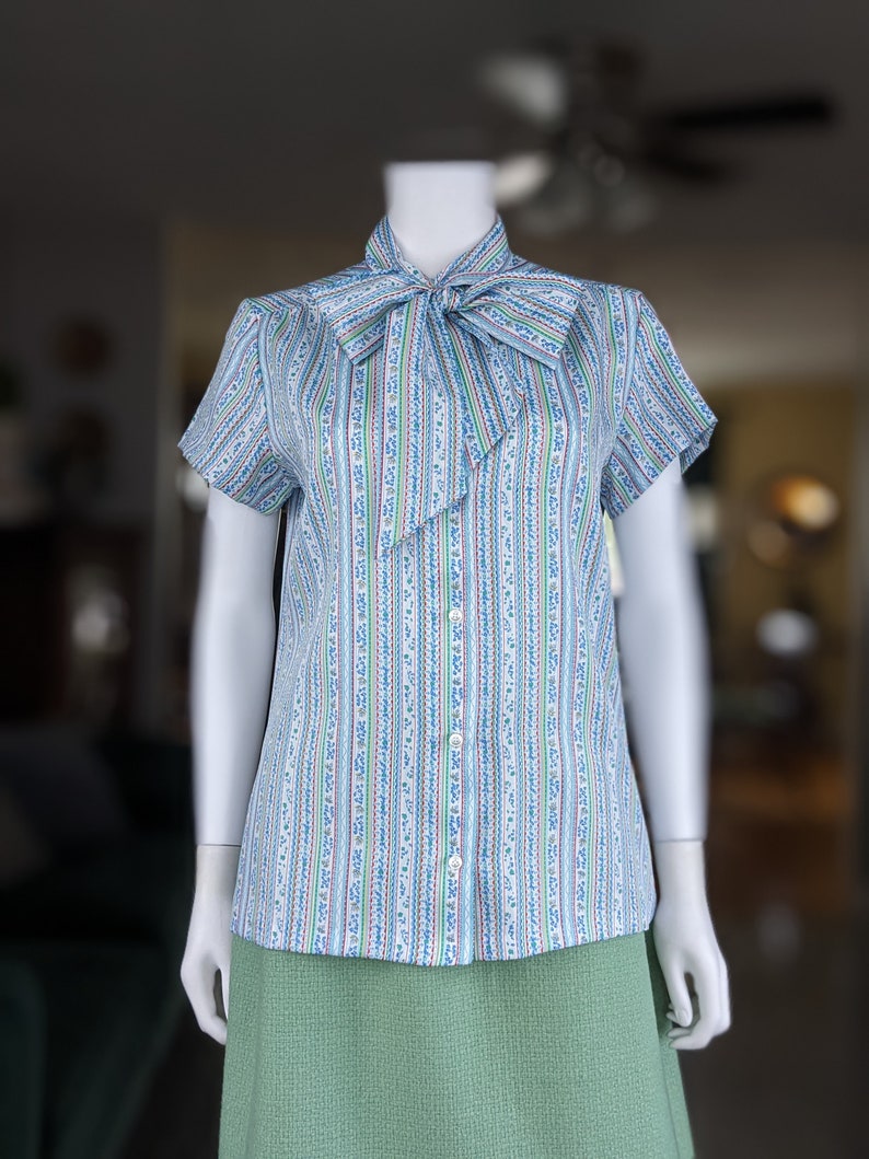 Vintage Bow Blouse, Small Medium, Blue Striped Pussy Bow Top, 1970s Short Sleeve Tie Collared Blouse image 8