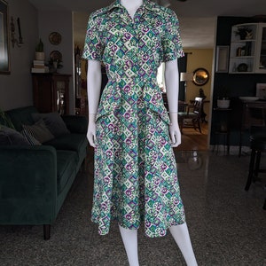 Vintage 50s Shirt Dress, Large, Jewel Tone Geometric Abstract Print Dress with Dagger Collar and Peplum Pockets image 2