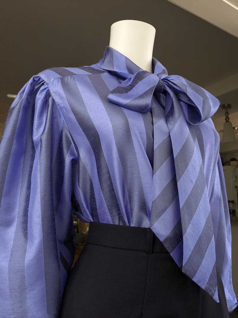 Vintage Tie Collar Cocktail Blouse, Large / Silky Purple Wide Sleeve Button Blouse / 1980s Striped Pussy Bow Dress Shirt image 3