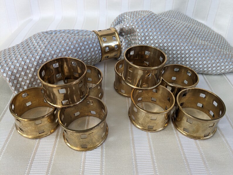 Vintage Brass Napkin Rings, Set of 10, Brass Cutout Napkin Rings for Dinner Napkins image 7
