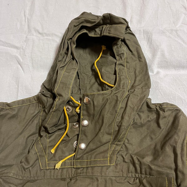 Anorak Vintage anorak Camping anorak Hiking anorak Mountain equipment Anorak with hood Biking anorak with pocket Rain parka