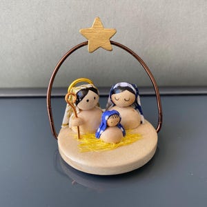 WOODEN BIRTH