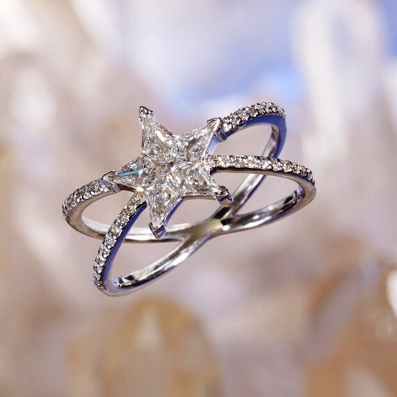 Kite shaped Diamond Ring 14K White Gold Star Ring Floral Star