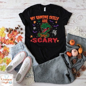 Camiseta de Halloween, Minhas habilidades de jogo são assustadoras, Camiseta de outono, Fantasia de T-Rex, Camiseta de jogo de Halloween, Gamer de Halloween, Presente para mãe, filha, pai e filho