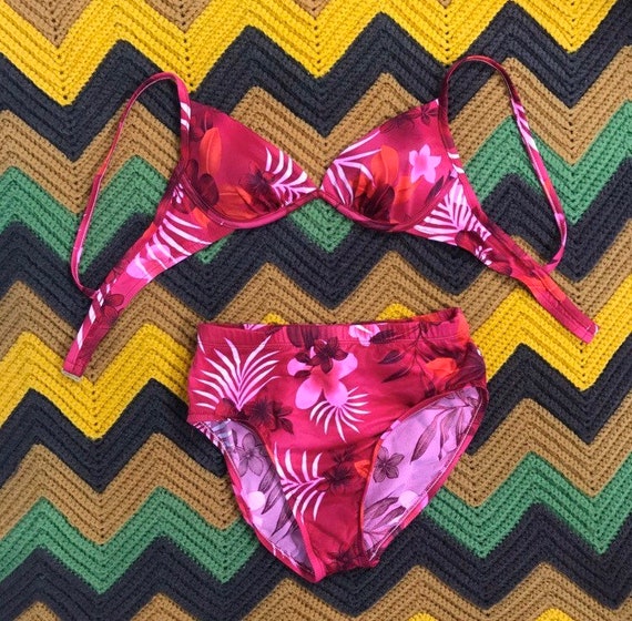 Vintage 90s Floral Pink Bikini