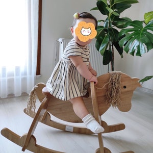 Schaukelpferd aus Holz - Ledersitz - Kinderspielzeug, Baby Schaukelpferd, Naturholz Pferdespielzeug, Einzigartiges Schaukelspielzeug