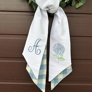 Personalized Wreath Sash – Embroidered Monogram for Seasonal Floral Wreath, Spring Door Decoration, Hydrangea Housewarming Decor