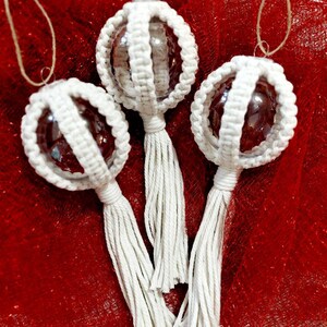 Einzelnes Makramee Orb Ornament
