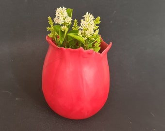 Egg Shaped Ceramic Vase – Modern Handmade Pottery for Dried Plants & Apartment Decor