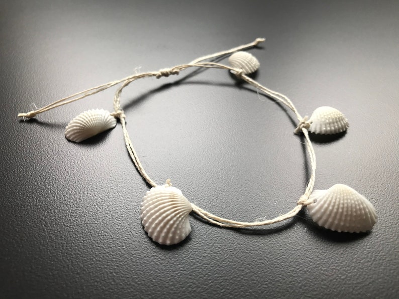 Earth-Friendly Seashell Ankle Bracelet Surfer Bracelet Natural Seashell Anklets Clam Shell Anklets Biodegradable Anklet, Beachy Jewelry