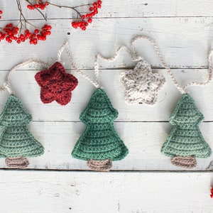 Crochet Christmas Tree Pattern, Crochet Christmas Garland, Crochet Christmas Tree Ornament, Crochet Holiday Decor, Garland for Mantle image 3