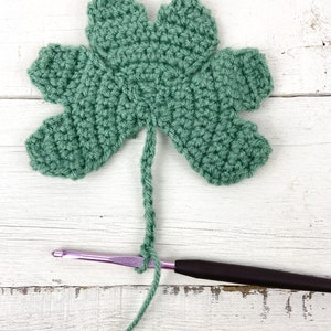 Shamrock Garland Crochet Pattern St. Patrick's Day Crochet Shamrocks image 9