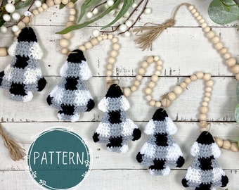 Crochet Christmas Tree Pattern, Crochet Garland, Buffalo Plaid Christmas Decor, Holiday Mantle Decor, Crochet Gift Ideas, Buffalo Check