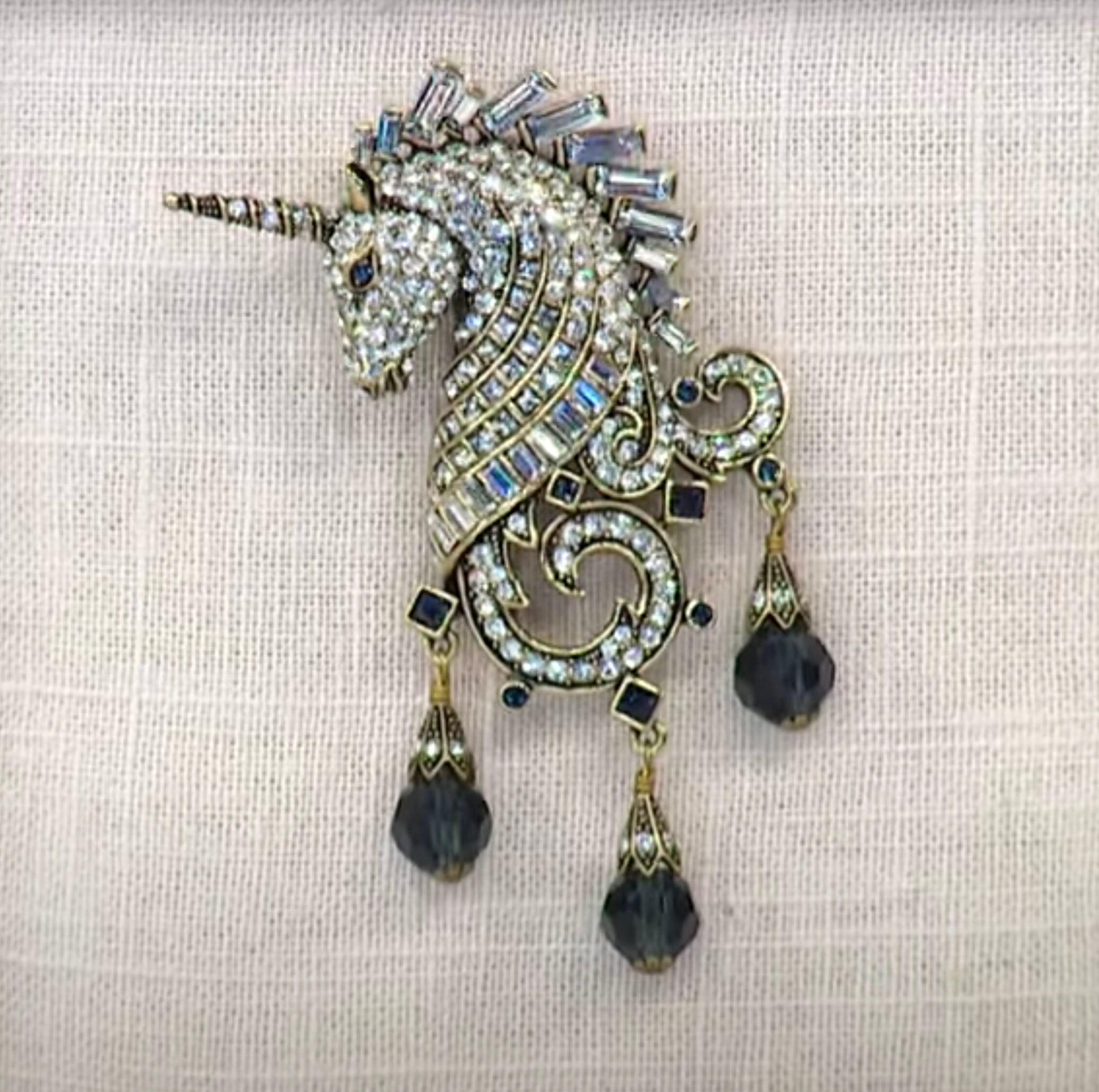 Heidi Daus Untamed Beauty Unicorn Pin SWAROVSKI CRYSTALS