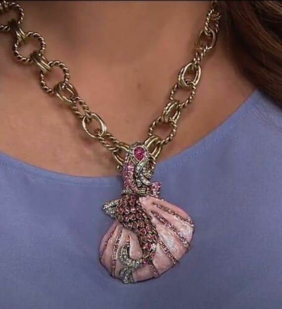 Pavé Magical Reef Seahorse Pendant Pavé Magical Reef Seahorse Pendant
