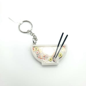 Japanese Ramen Shaker Resin Keychain , shaker keychain , ramen keychain, keyring, anime, kawaii, sushi, chopsticks, ramen shaker charm
