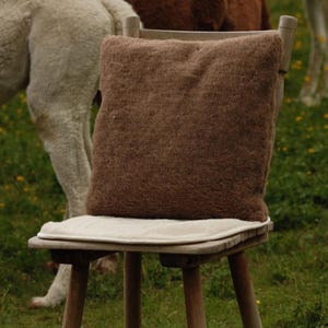 Handmade alpaca pillow case made from alpaca fur - brown or white, 40x40cm (15.7x15.7 inch)!