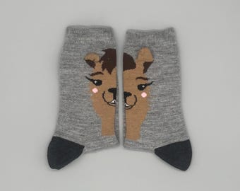 Calcetines de lana de alpaca con un bonito motivo de alpaca en 3D – Calcetines bonitos para mujeres y hombres.