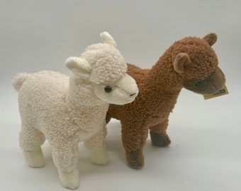 Alpaca Plush Toy made out of sustainable materials - 20 cm high & Available in Brown or White!