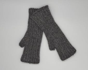 Calentadores de muñecas de alpaca tejidos a mano 100% lana de alpaca – puños cálidos e hipoalergénicos en gris antracita