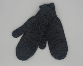 Guantes cálidos de alpaca hechos de 100% lana de alpaca bebé en gris oscuro: guantes de invierno suaves para mujeres y hombres.